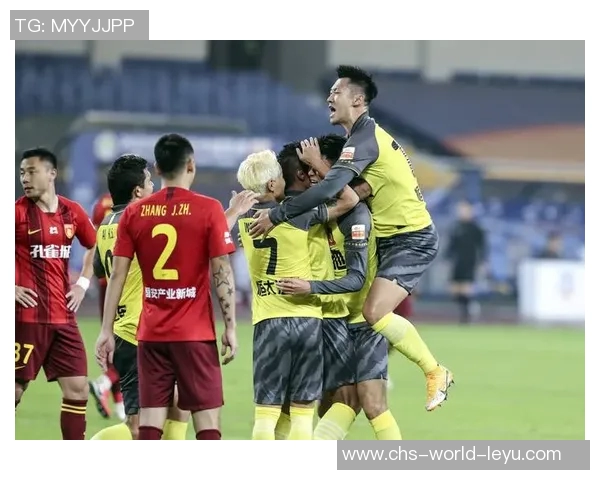 广州恒大与河北华夏的巅峰对决展现中超联赛的激烈竞争与精彩瞬间 广州恒大与河北华夏的巅峰对决展现中超联赛的激烈竞争与精彩瞬间